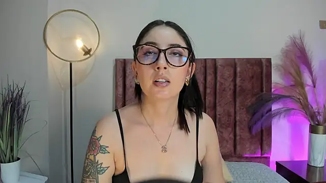Emilywatsonn online show from 13, 6, 2026