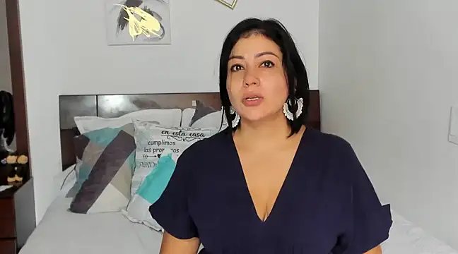 Snapshot of EmilyPeytonn chatting on 21, 1, 2025 EmilyPeytonn online show from 21, 1, 2025