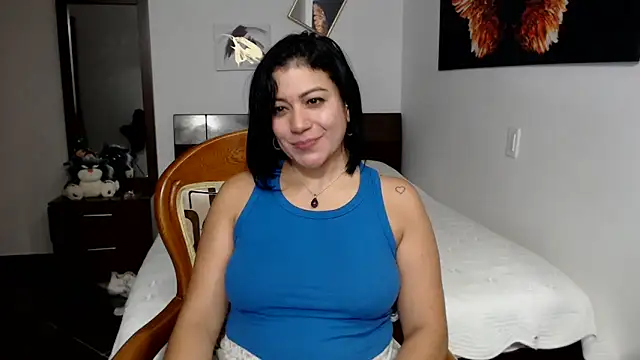 Snapshot of EmilyPeytonn chatting on 24, 2, 2025 EmilyPeytonn online show from 24, 2, 2025