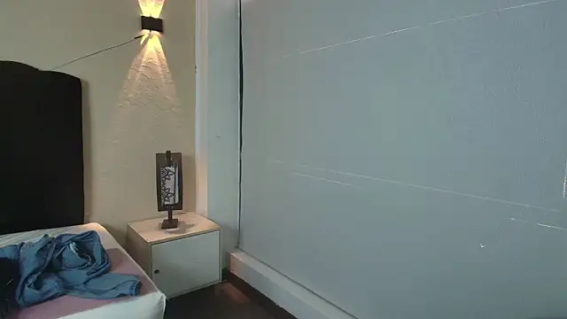 Snapshot of Ambarross chatting on 18, 9, 2025 Ambarross online show from 18, 9, 2025