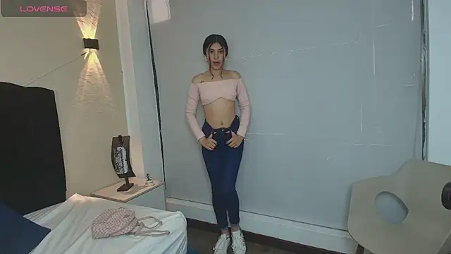 Snapshot of Ambarross chatting on 29, 9, 2025 Ambarross online show from 29, 9, 2025