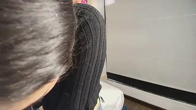 Snapshot of Ambarross chatting on 24, 10, 2025 Ambarross online show from 24, 10, 2025