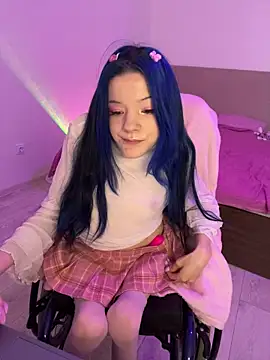 MiniSophiaa online show from 13, 5, 2026