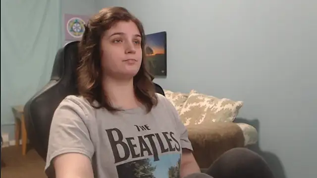 Snapshot of TreeJeanne chatting on 15, 12, 2024 TreeJeanne online show from 15, 12, 2024