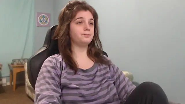 Snapshot of TreeJeanne chatting on 28, 2, 2025 TreeJeanne online show from 28, 2, 2025