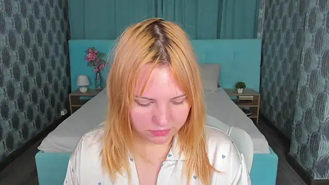 Stacy Luv online show from 27, 9, 2025