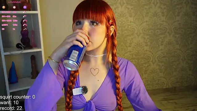 Snapshot of hannah_lourens chatting on 11, 10, 2025 hannah lourens online show from 11, 10, 2025