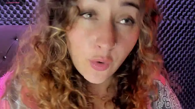 Snapshot of saara_queen_ chatting on 11, 2, 2025 saara queen online show from 11, 2, 2025