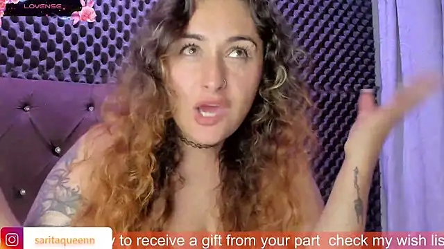 Snapshot of saara_queen_ chatting on 22, 2, 2025 saara queen online show from 22, 2, 2025