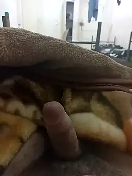 Snapshot of Hot_Boy_2004 chatting on 2, 2, 2025 Hot Boy 2004 online show from 2, 2, 2025