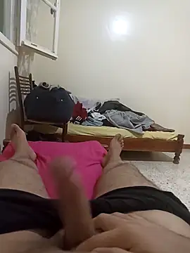 Snapshot of Hot_Boy_2004 chatting on 21, 9, 2025 Hot Boy 2004 online show from 21, 9, 2025