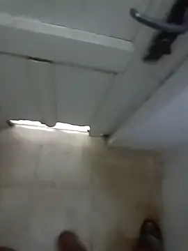 Snapshot of Hot_Boy_2004 chatting on 4, 10, 2025 Hot Boy 2004 online show from 4, 10, 2025