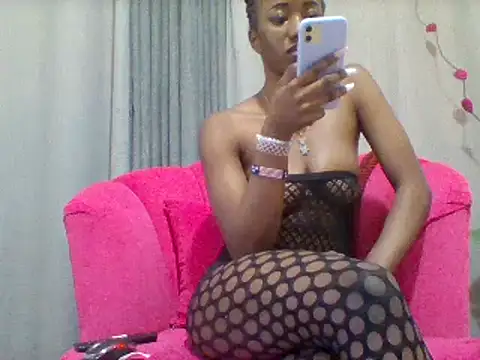 Queeen model online show from 22, 1, 2025