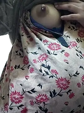 Snapshot of Aaradhya chatting on 8, 12, 2024 Aaradhya online show from 8, 12, 2024