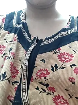 Snapshot of Aaradhya chatting on 22, 2, 2025 Aaradhya online show from 22, 2, 2025