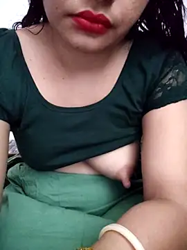 Snapshot of Aaradhya chatting on 9, 3, 2025 Aaradhya online show from 9, 3, 2025