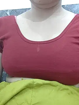 Snapshot of Aaradhya chatting on 16, 3, 2025 Aaradhya online show from 16, 3, 2025