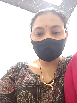 Snapshot of Aaradhya chatting on 15, 4, 2026 Aaradhya online show from 15, 4, 2026