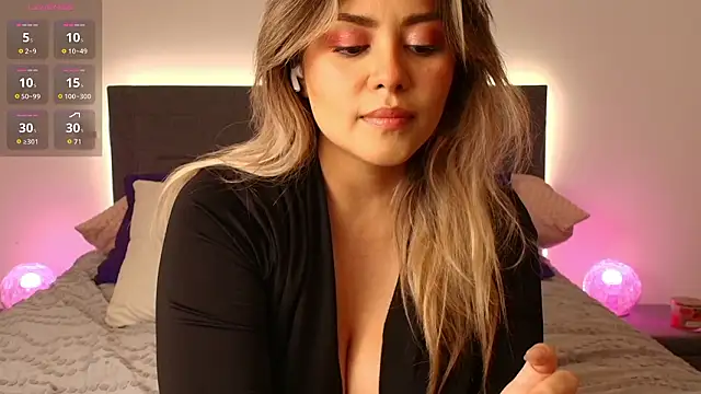 Snapshot of Celiahenn chatting on 16, 2, 2026 Celiahenn online show from 16, 2, 2026