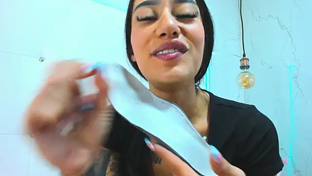 Snapshot of Little_Jenni chatting on 26, 3, 2026 Little Jenni online show from 26, 3, 2026