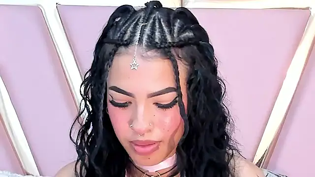 Eva Benely online show from 19, 12, 2024