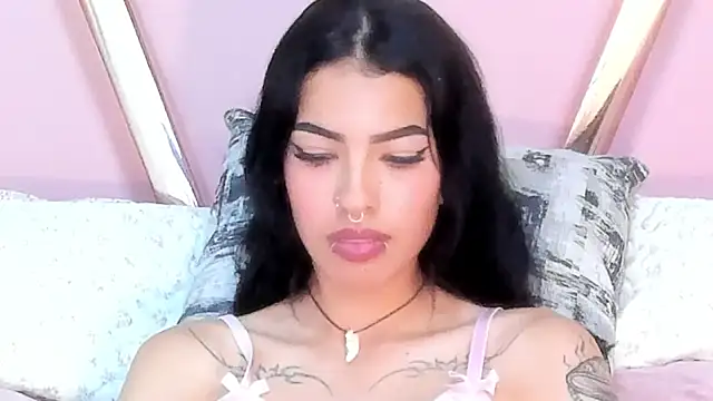 Eva Benely online show from 27, 12, 2024