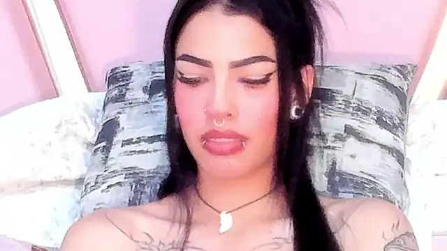 Eva Benely online show from 16, 1, 2025