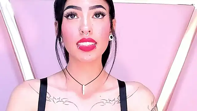 Eva Benely online show from 17, 1, 2025