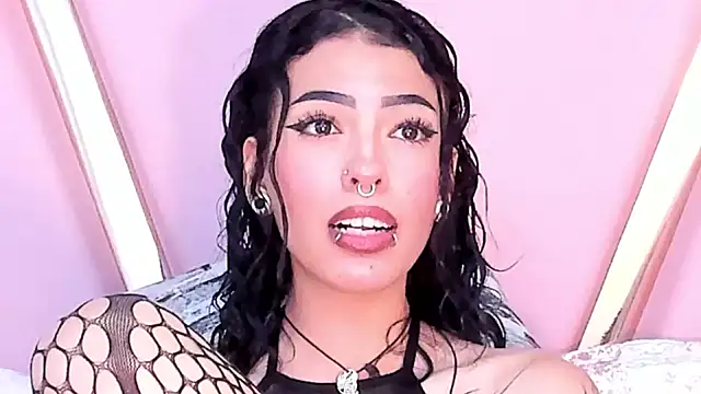 Eva Benely online show from 25, 1, 2025