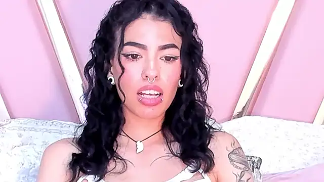 Eva Benely online show from 26, 1, 2025