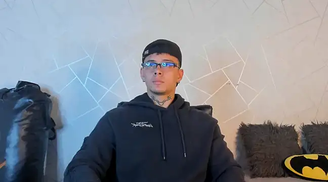 NoahhBrown online show from 20, 12, 2024