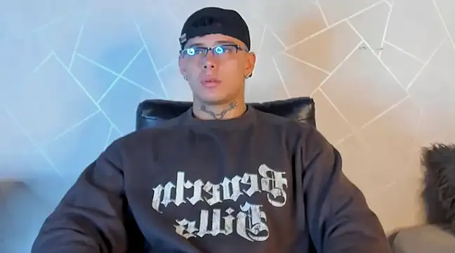 NoahhBrown online show from 29, 12, 2024