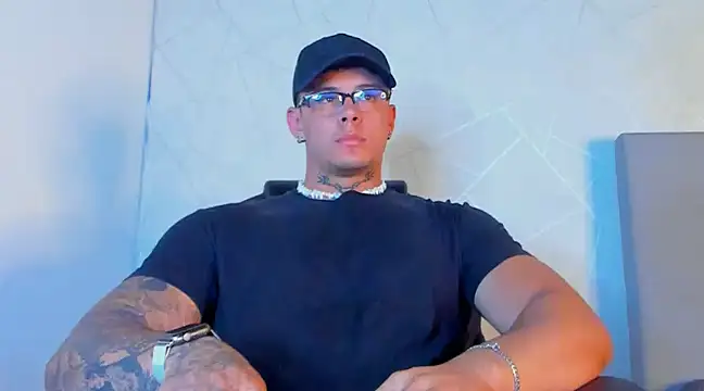 NoahhBrown online show from 28, 1, 2025