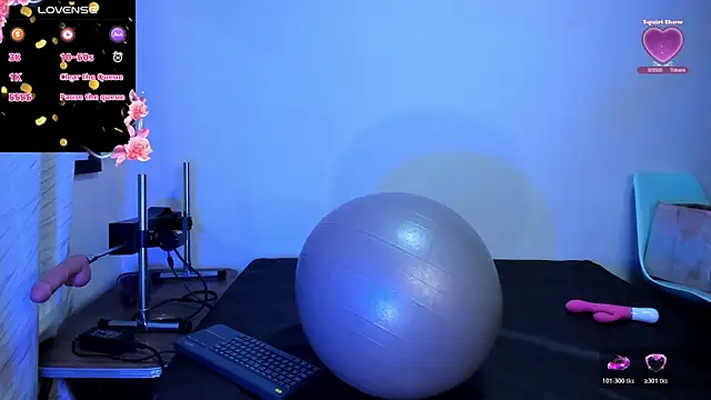 Snapshot of cleopatraa chatting on 22, 11, 2025 cleopatraa online show from 22, 11, 2025