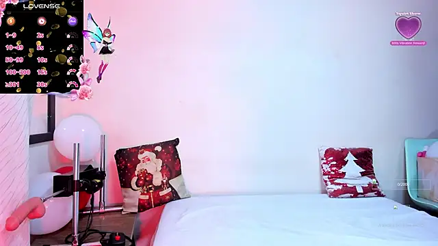 Snapshot of cleopatraa chatting on 2, 12, 2025 cleopatraa online show from 2, 12, 2025