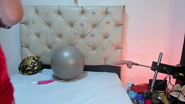 cleopatraa online show from 19, 5, 2026