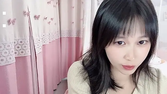 Snapshot of Shleybaby chatting on 15, 10, 2025 Shleybaby online show from 15, 10, 2025