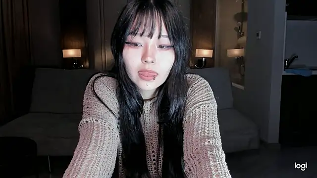 hee young11 online show from 17, 3, 2025