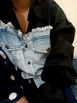 Snapshot of sweet_jia23 chatting on 16, 2, 2025 sweet jia23 online show from 16, 2, 2025