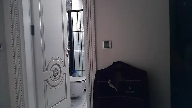 KIZLAZIMYaa online show from 1, 4, 2026