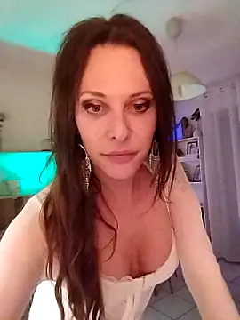 Snapshot of Luna_Kitanna chatting on 10, 1, 2025 Luna Kitanna online show from 10, 1, 2025