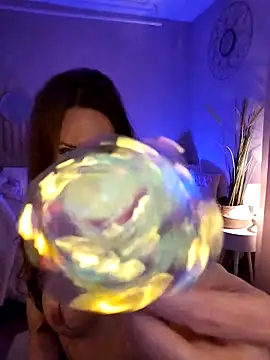 Luna Kitanna online show from 9, 5, 2026