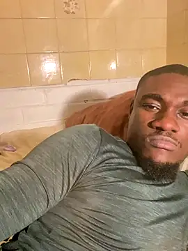 Snapshot of Pinepool21 chatting on 8, 10, 2025 Pinepool21 online show from 8, 10, 2025