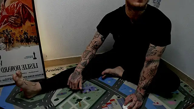 Snapshot of layneinchains chatting on 6, 10, 2025 layneinchains online show from 6, 10, 2025