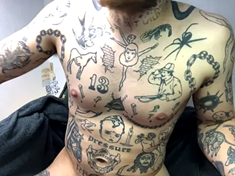 Snapshot of layneinchains chatting on 20, 10, 2025 layneinchains online show from 20, 10, 2025