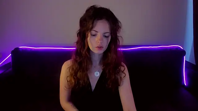 RubyAttwood online show from 29, 4, 2026
