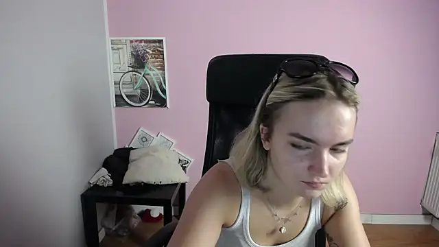 viktoria lovely online show from 23, 6, 2026