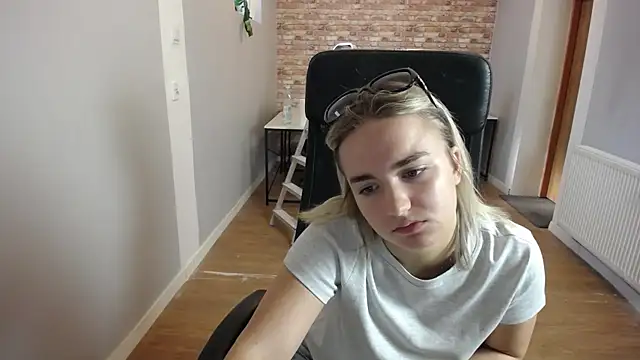 viktoria lovely online show from 30, 7, 2026