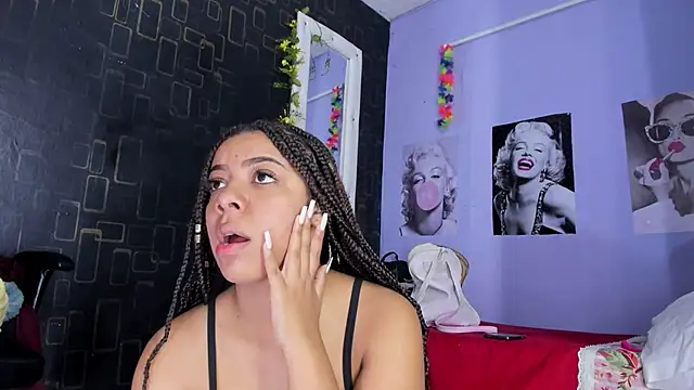 Snapshot of Alika01 chatting on 2, 2, 2025 Alika01 online show from 2, 2, 2025
