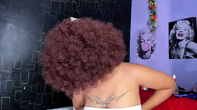 Snapshot of Alika01 chatting on 10, 2, 2025 Alika01 online show from 10, 2, 2025
